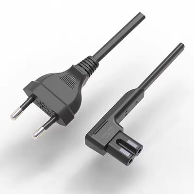 CE ENEC Wechselstrom-Europäischer 2-Stick-Winkel C7 Elektrische Steckdose 2.5A 250V 2-Pin Eu-Stromkabel